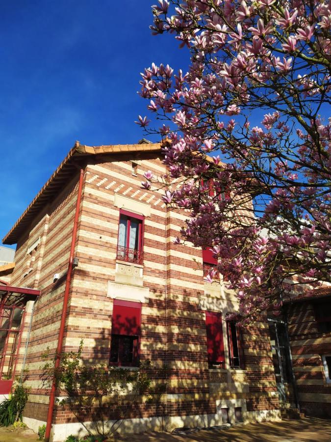 L'Echappee Belle Bed & Breakfast Шартър Екстериор снимка