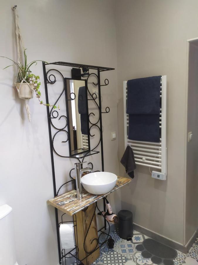 L'Echappee Belle Bed & Breakfast Шартър Екстериор снимка